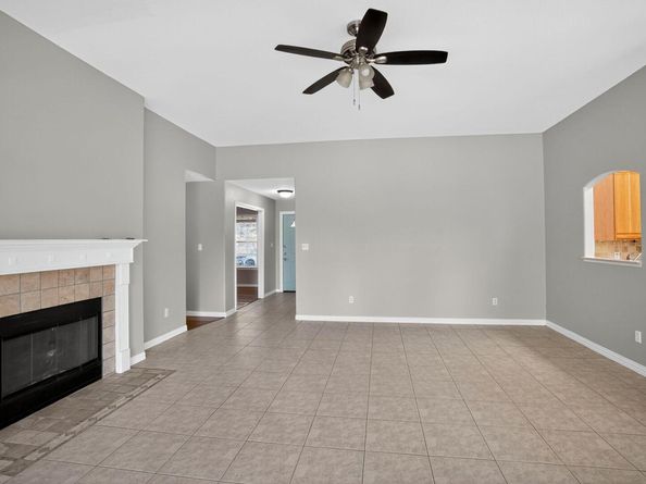 1619 Shady Hillside PASS, Round Rock TX 78665