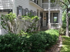 612 Twelve Oaks LN, Austin TX 78704