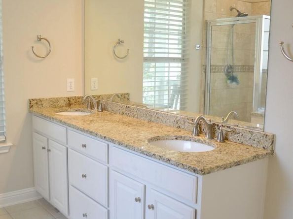 612 Twelve Oaks LN, Austin TX 78704