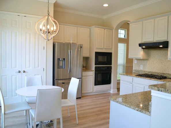 612 Twelve Oaks LN, Austin TX 78704