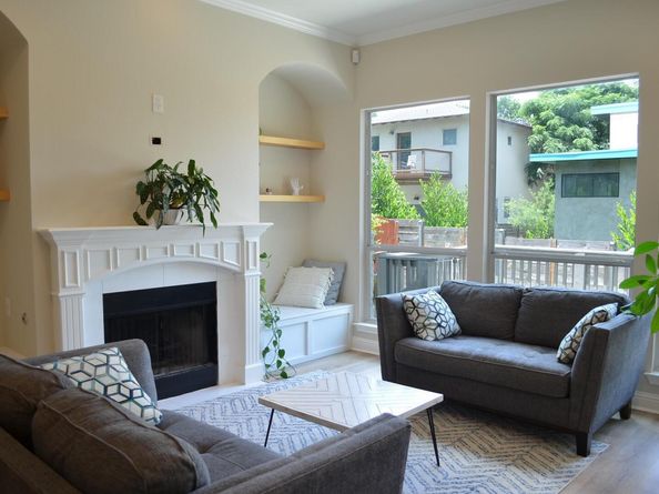 612 Twelve Oaks LN, Austin TX 78704