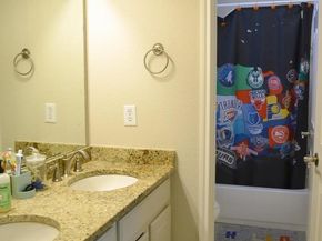 612 Twelve Oaks LN, Austin TX 78704