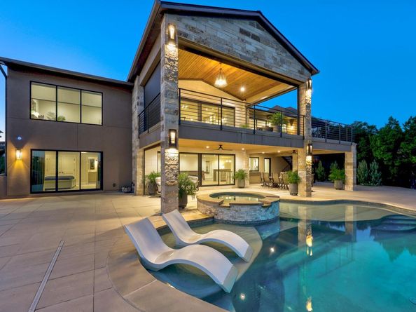 347 Venture BLVD S, Point Venture TX 78645