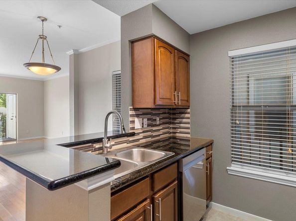 6000 Shepherd Mountain CV 309, Austin TX 78730