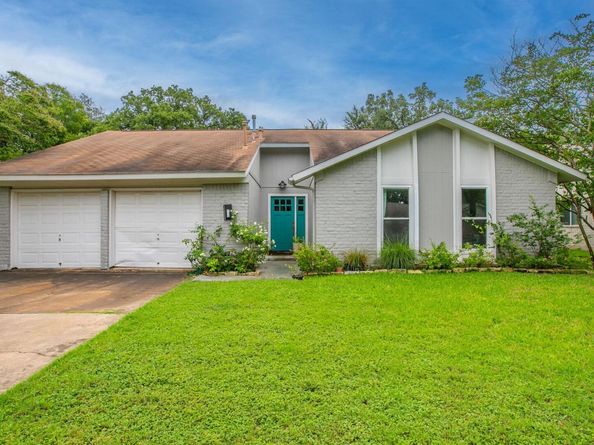 10243 Missel Thrush DR, Austin TX 78750