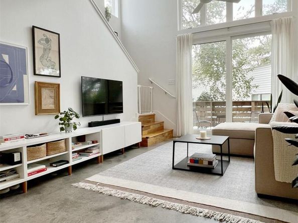 1204 Woodland Ave B, Austin TX 78704