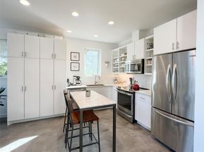 1204 Woodland Ave B, Austin TX 78704