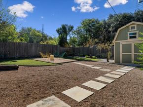 201 La Vista ST, Austin TX 78704