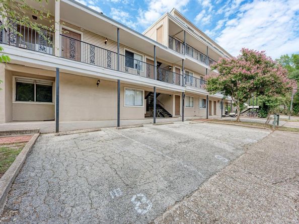 1010 W 23rd ST 2, Austin TX 78705