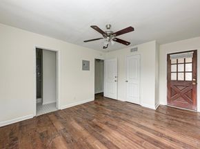 1010 W 23rd ST 2, Austin TX 78705