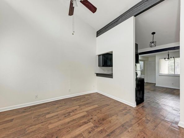 1010 W 23rd ST 2, Austin TX 78705