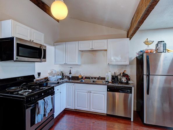 1010 W 23rd ST 2, Austin TX 78705