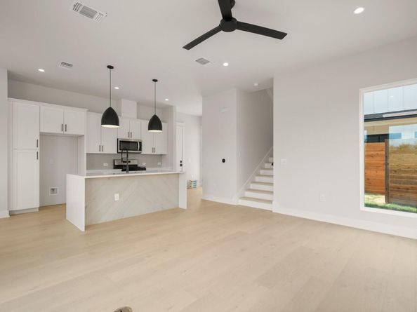 2720 Bristol Dr DR 2, Austin TX 78723