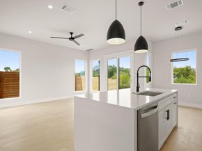 2720 Bristol Dr DR 2, Austin TX 78723