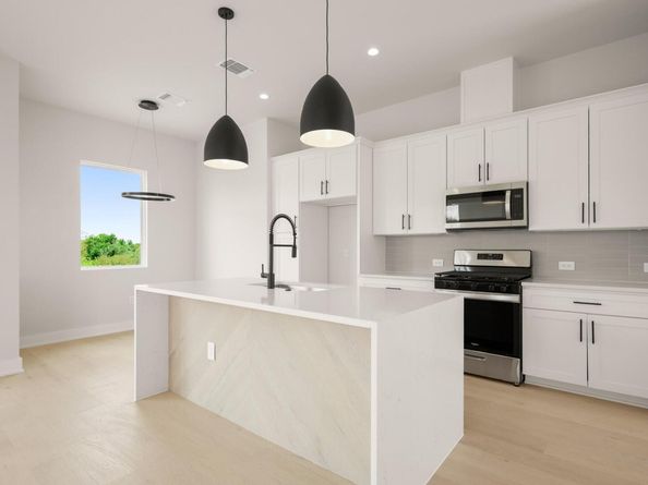 2720 Bristol Dr DR 2, Austin TX 78723