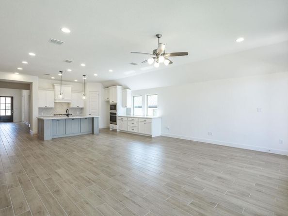 149 Burke ST, Liberty Hill TX 78642