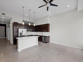 507 Sabine ST 503, Austin TX 78701