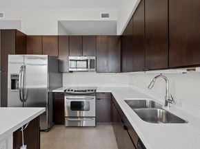 507 Sabine ST 503, Austin TX 78701