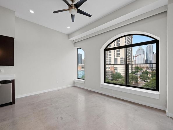 507 Sabine ST 503, Austin TX 78701