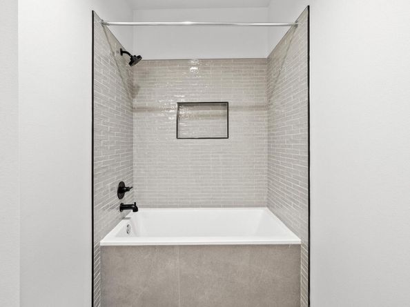 2309 Montopolis DR 9, Austin TX 78741