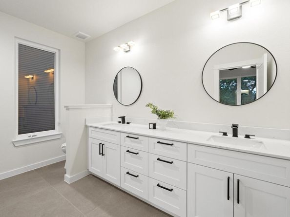 2309 Montopolis DR 9, Austin TX 78741