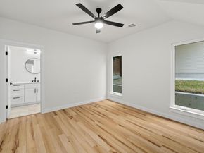 2309 Montopolis DR 9, Austin TX 78741