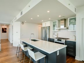 300 Bowie ST 1403, Austin TX 78703