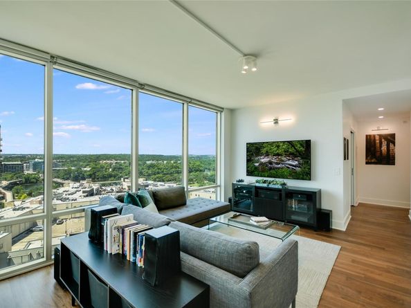 300 Bowie ST 1403, Austin TX 78703