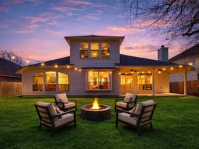 1102 Canyon Maple RD, Pflugerville TX 78660