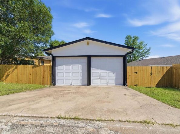 5728 Pinon Vista DR, Austin TX 78724