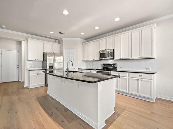 10108 Aly May DR, Austin TX 78748
