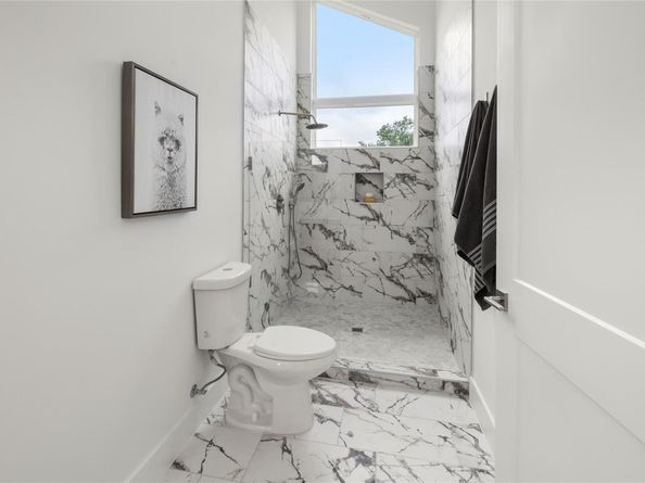 106 W Croslin ST 1, Austin TX 78752