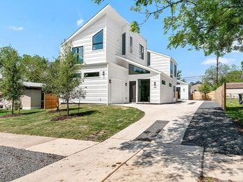 106 W Croslin ST