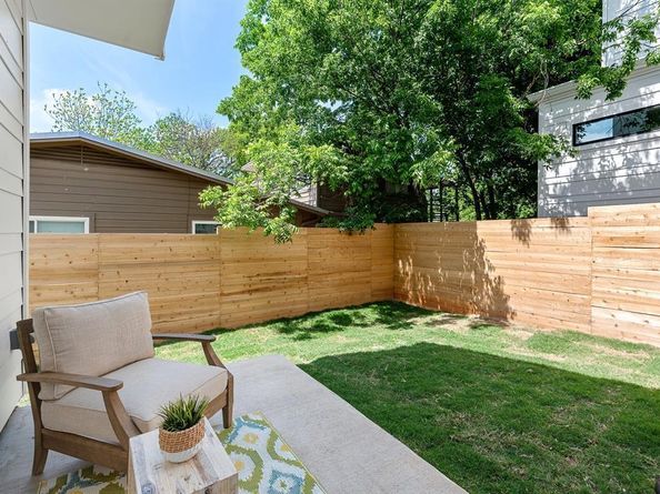 106 W Croslin ST 1, Austin TX 78752