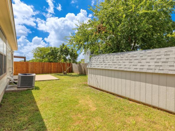 5608 Apple Orchard LN, Austin TX 78744