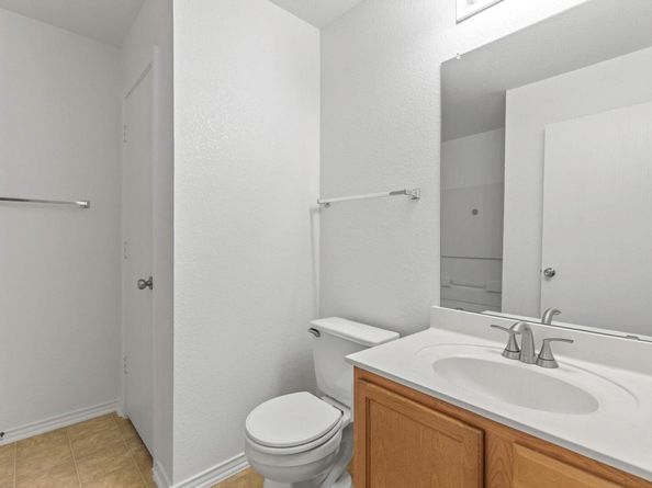 5608 Apple Orchard LN, Austin TX 78744