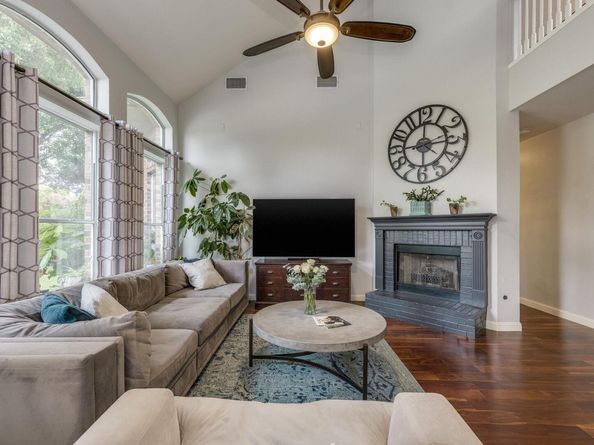 1307 Fall Creek LOOP, Cedar Park TX 78613