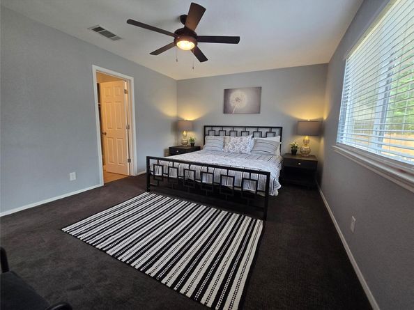 8815 Cainwood LN, Austin TX 78729
