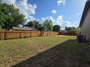 8815 Cainwood LN, Austin TX 78729