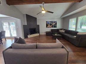 8815 Cainwood LN, Austin TX 78729