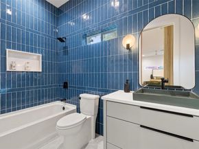 1209 Canterbury ST, Austin TX 78702