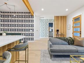 1209 Canterbury ST, Austin TX 78702