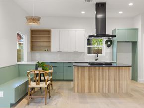 1209 Canterbury ST, Austin TX 78702