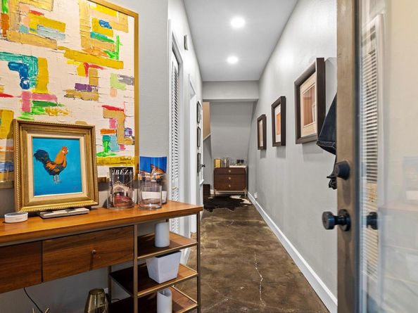 1707 Spyglass DR 123, Austin TX 78746
