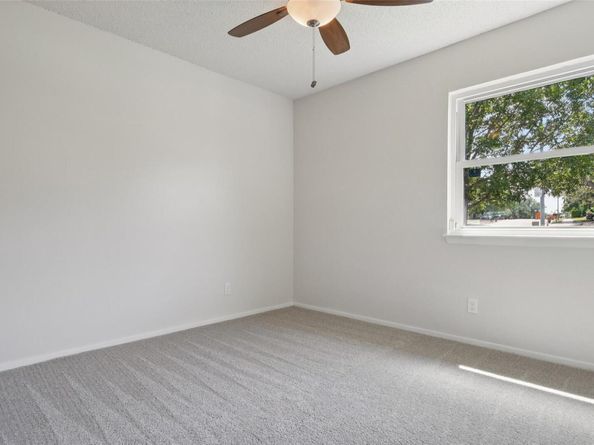 6214 Blarwood DR, Austin TX 78745