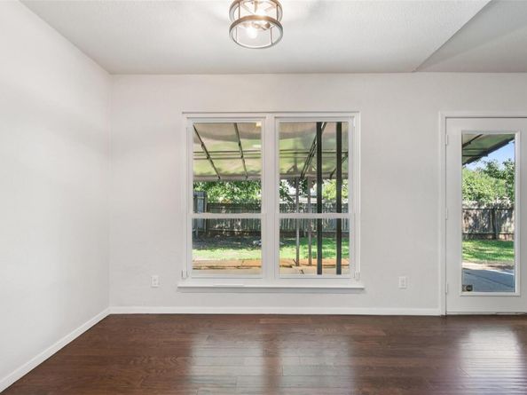 6214 Blarwood DR, Austin TX 78745