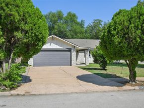 6214 Blarwood DR, Austin TX 78745