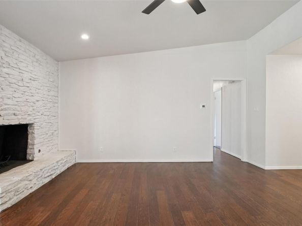 6214 Blarwood DR, Austin TX 78745