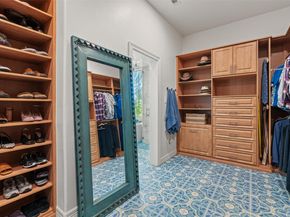 5706 Long CT, Austin TX 78730