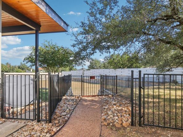 488 Starlight Village LOOP 2, Leander TX 78641